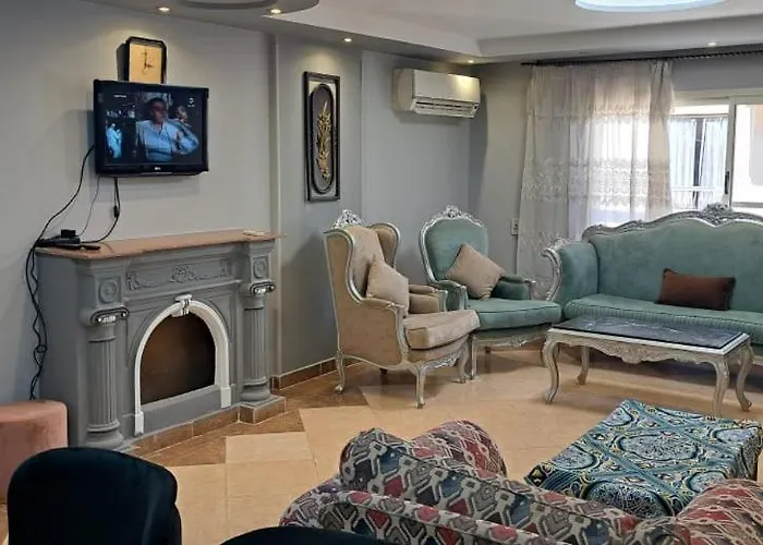 160M2 Apartment In Cairo